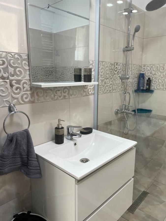 Iany Residence 1 นาโวดาริ ภายนอก รูปภาพ