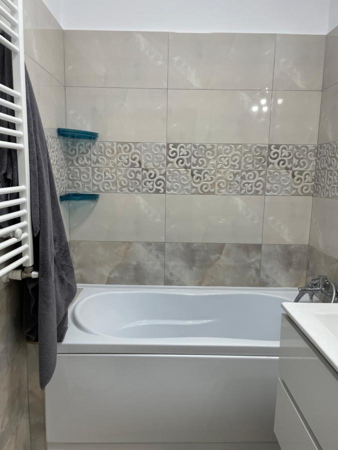 Iany Residence 1 นาโวดาริ ภายนอก รูปภาพ