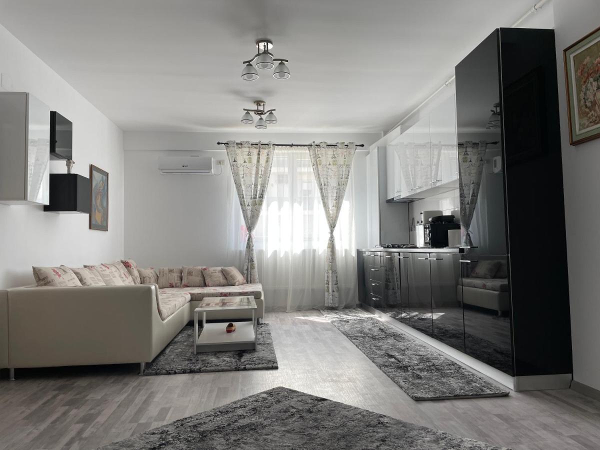 Iany Residence 1 นาโวดาริ ภายนอก รูปภาพ